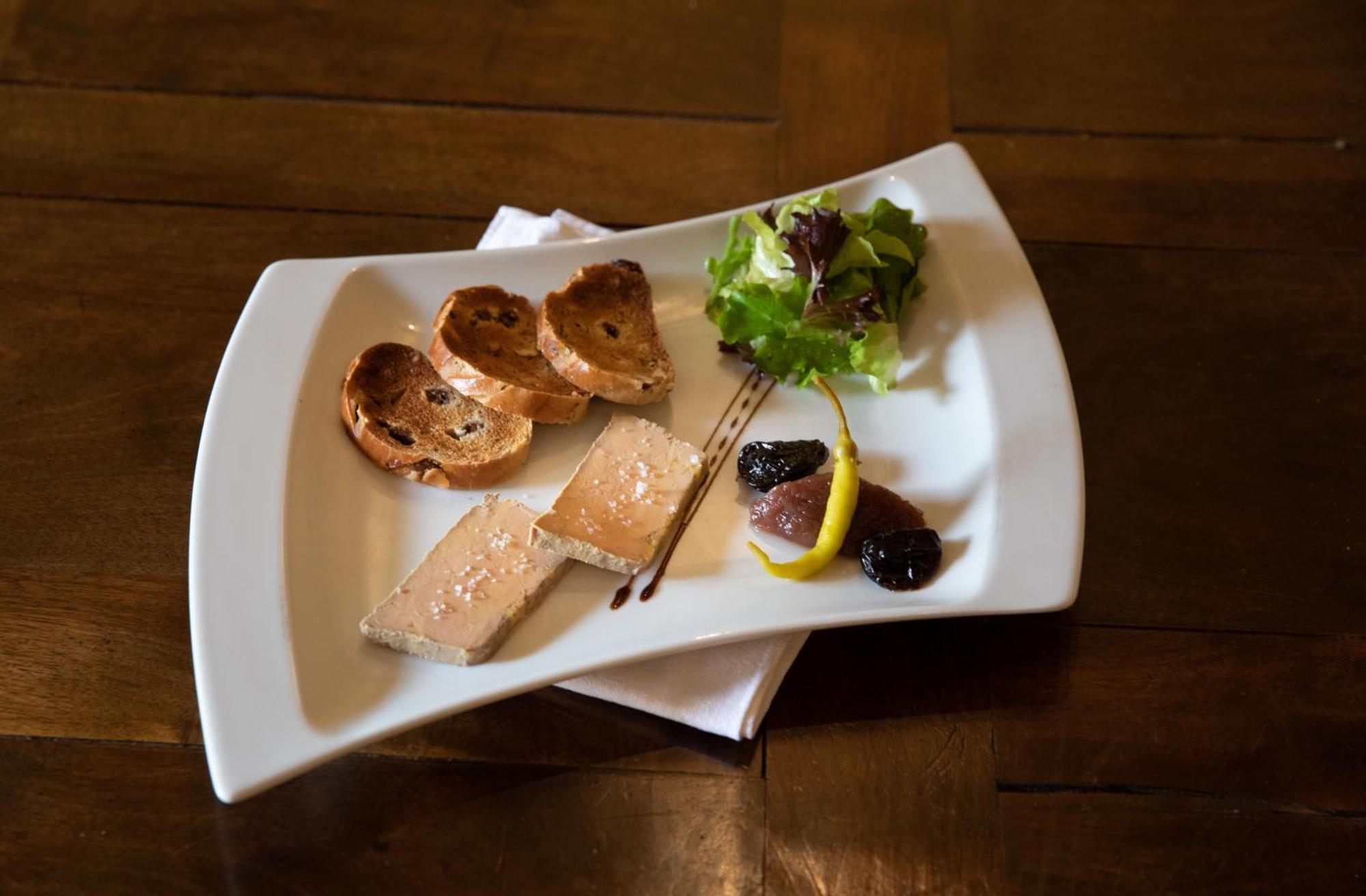 Hotel Restaurant Pecoitz แซงต์-ฌอง-ปี-เดอ-ปอร์ ภายนอก รูปภาพ