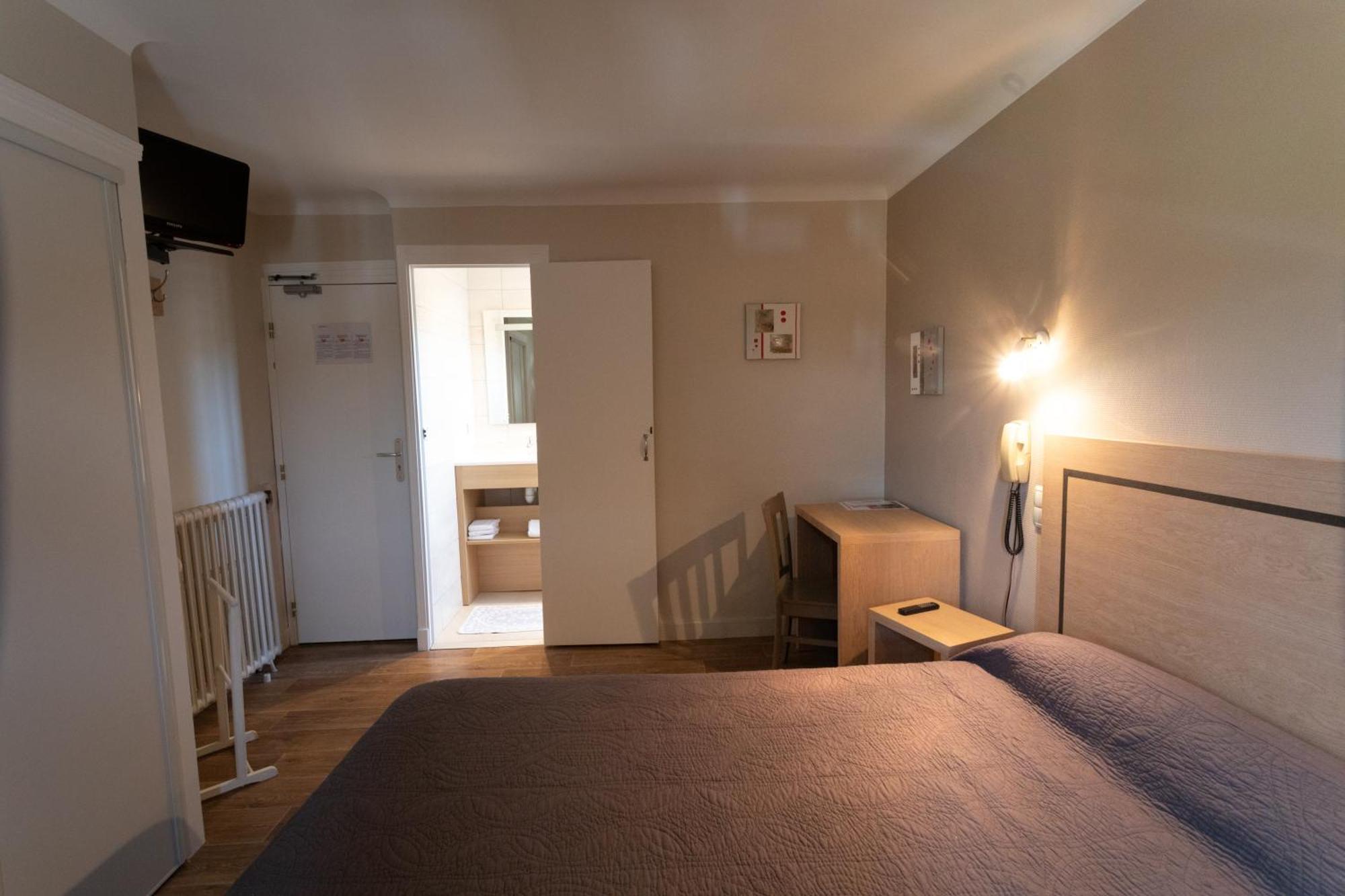 Hotel Restaurant Pecoitz แซงต์-ฌอง-ปี-เดอ-ปอร์ ภายนอก รูปภาพ
